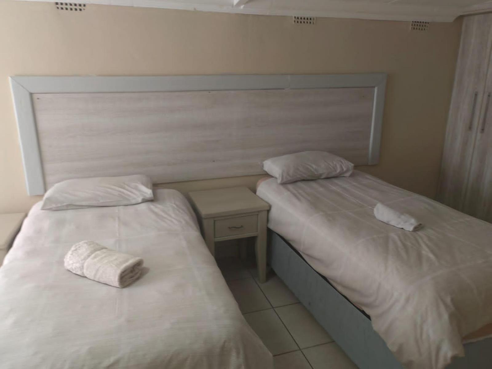 Sibahlenomhlambi Guesthouse Springs  Habitación foto