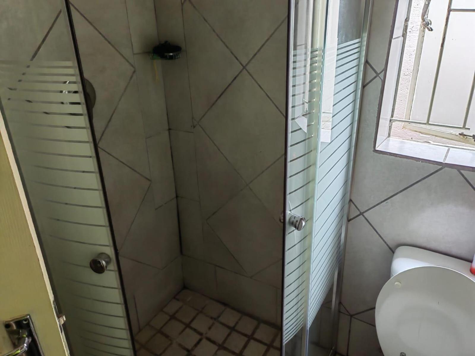 Sibahlenomhlambi Guesthouse Springs  Habitación foto