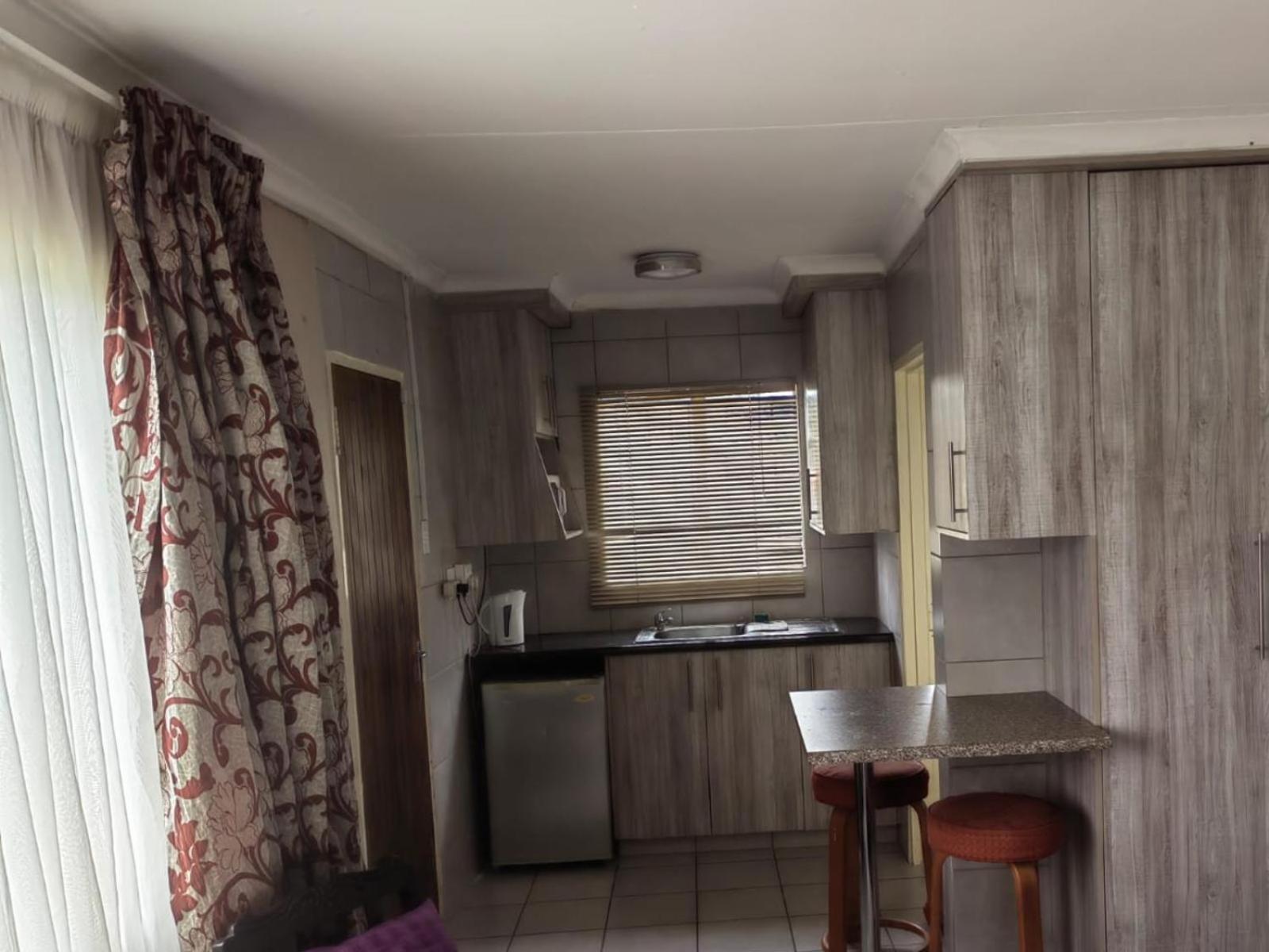 Sibahlenomhlambi Guesthouse Springs  Habitación foto